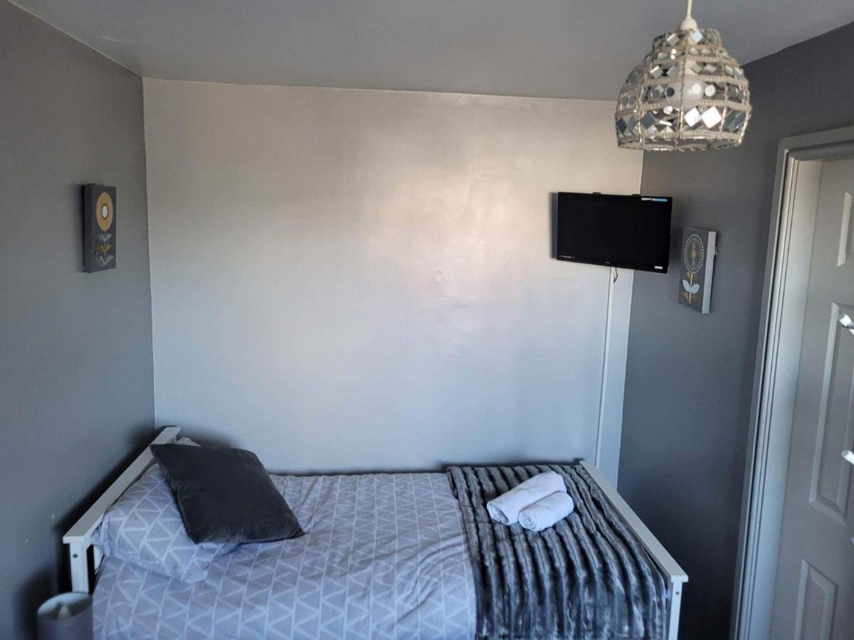 Amble Harbour Retreats Hotel ภายนอก รูปภาพ