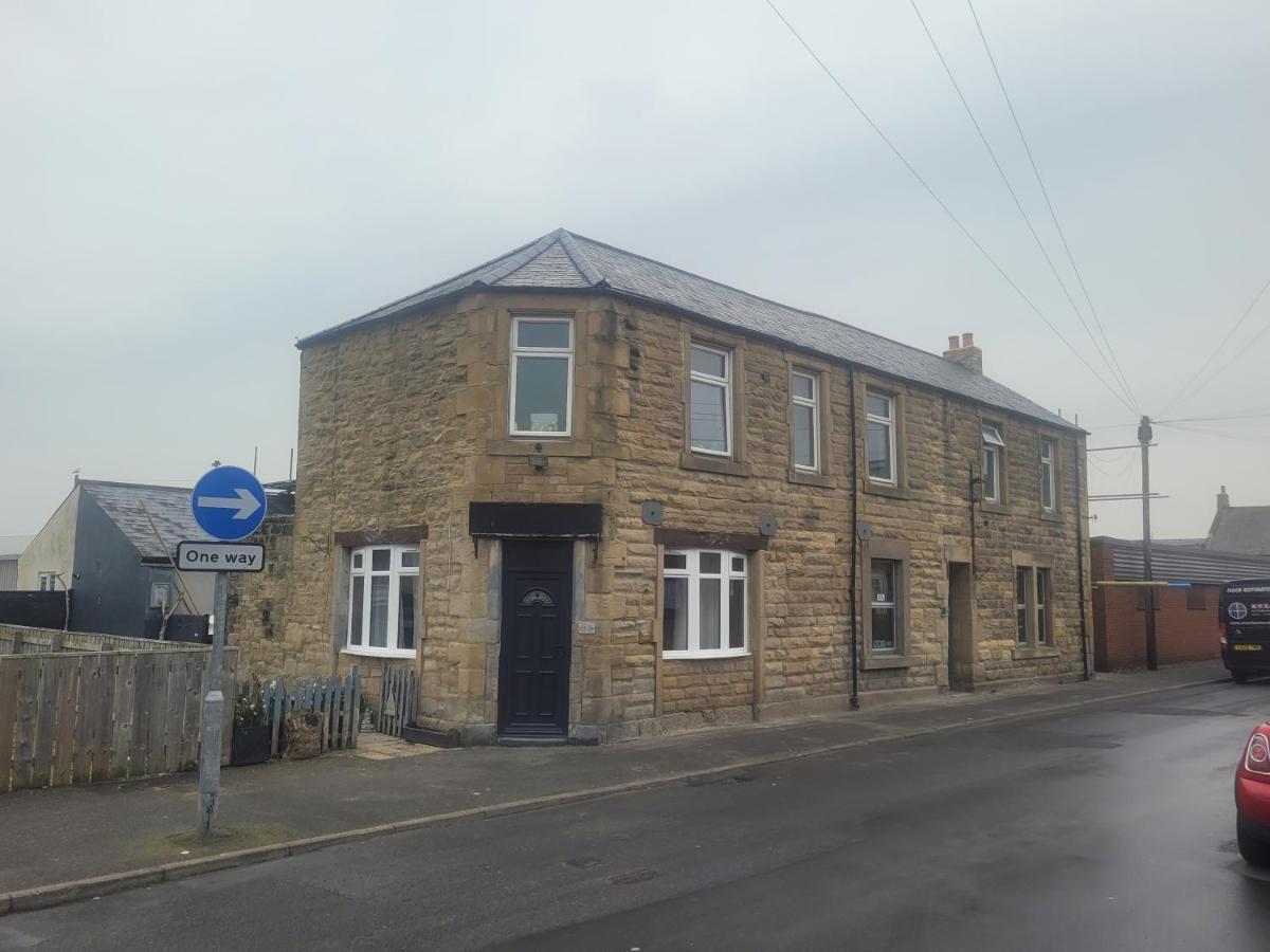 Amble Harbour Retreats Hotel ภายนอก รูปภาพ
