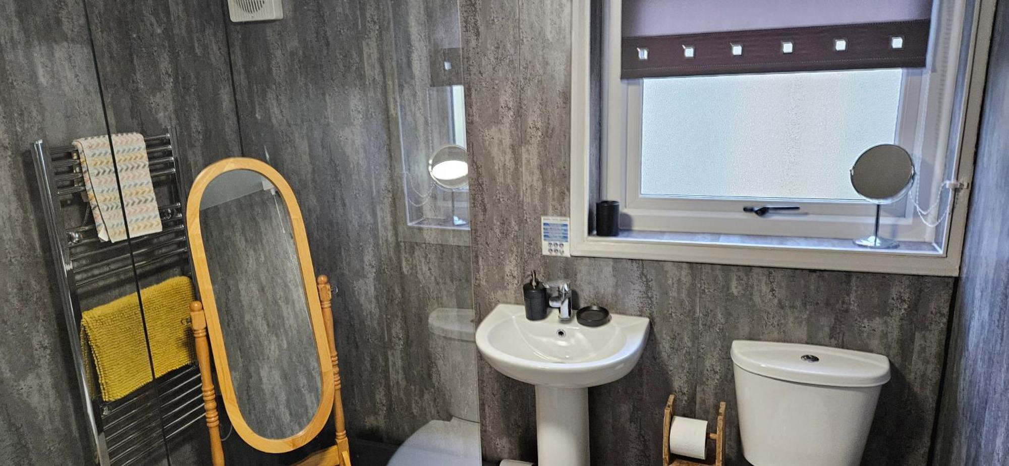Amble Harbour Retreats Hotel ภายนอก รูปภาพ
