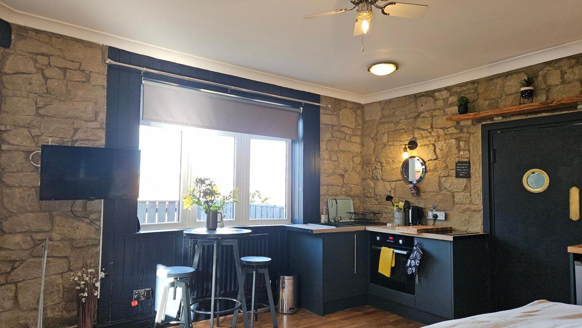 Amble Harbour Retreats Hotel ภายนอก รูปภาพ