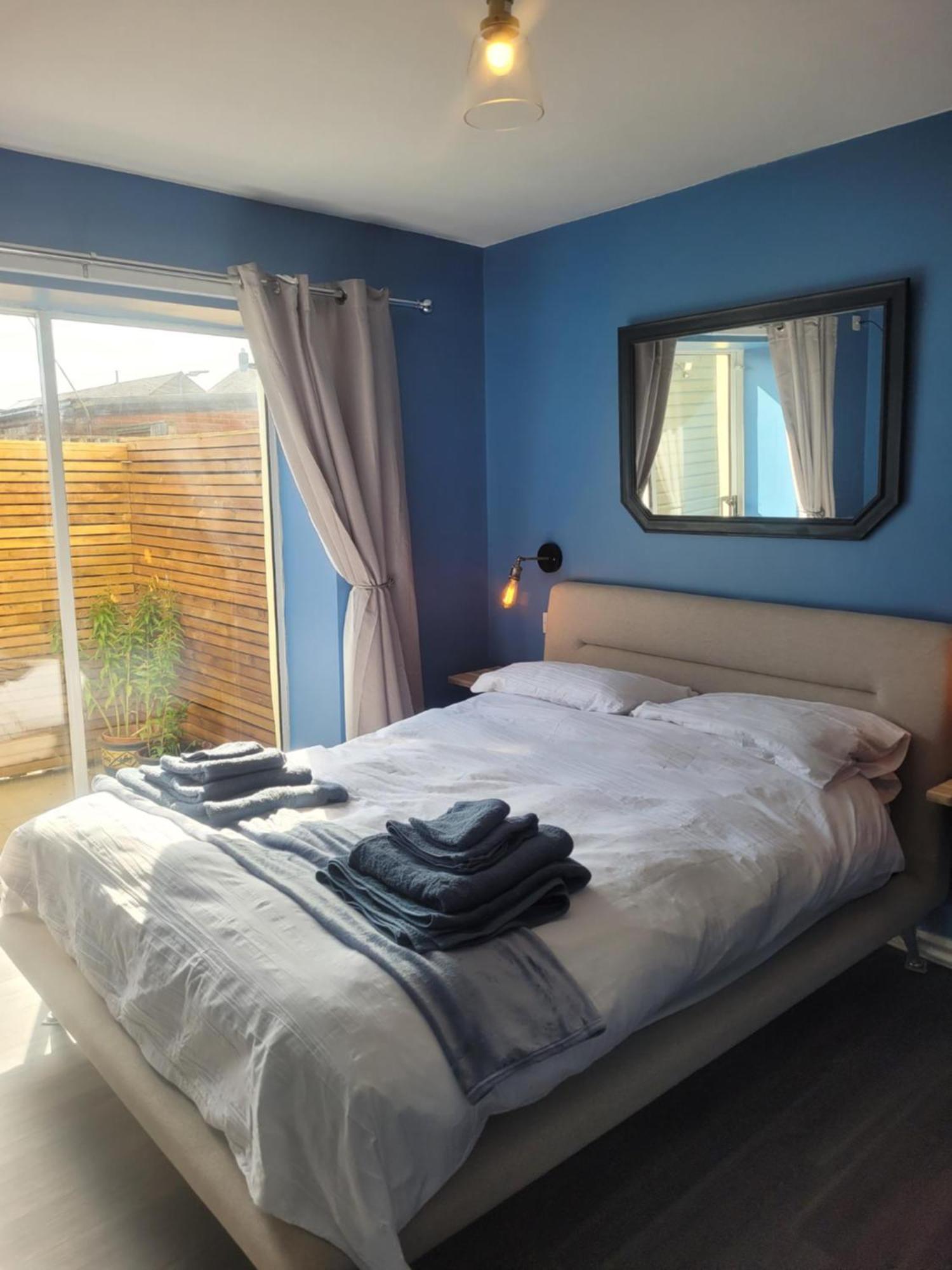 Amble Harbour Retreats Hotel ภายนอก รูปภาพ