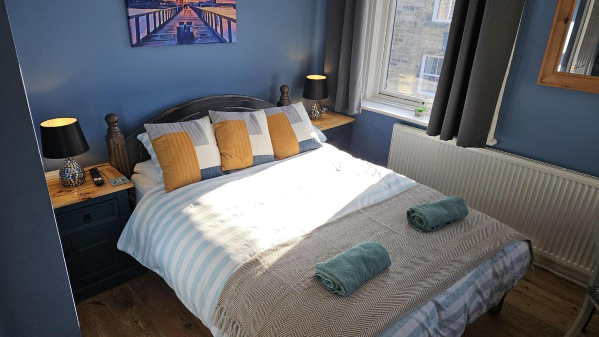 Amble Harbour Retreats Hotel ภายนอก รูปภาพ