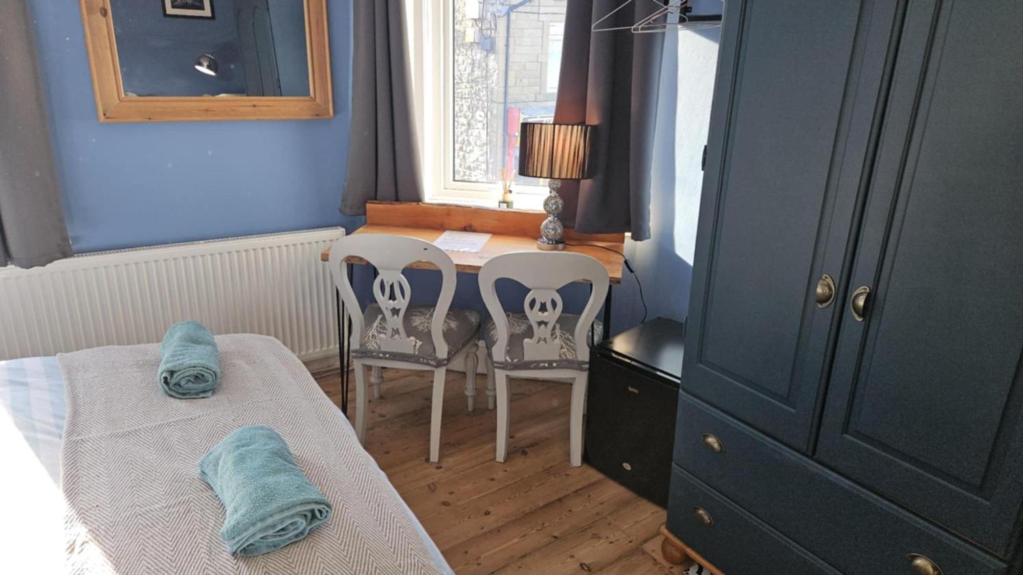 Amble Harbour Retreats Hotel ภายนอก รูปภาพ